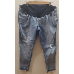 Time and Tru Wonens Maternity Skinny Jeans Full Panel Size Large Distressed D2